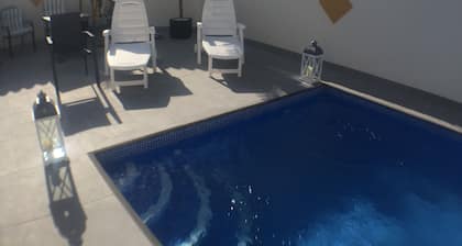 Superb private pool house between sea and mountains, calm and relaxation assured