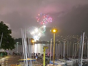 Marina - RARE LAKE VIEW apartment *** Annecy 2 steps from lake, beach, old town + garage + wifi (Annecy)