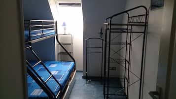 4 chambres, fer et planche Ă  repasser, Wi-Fi, draps fournis