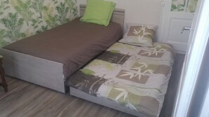 2 bedrooms, soundproofing, iron/ironing board, WiFi - APARTMENT 1ST FLOOR 4 ROOMS 2 BEDROOMS 2-4PERS (Colmar)