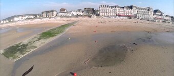 Cottage by the sea and close to the town center in Cabourg.