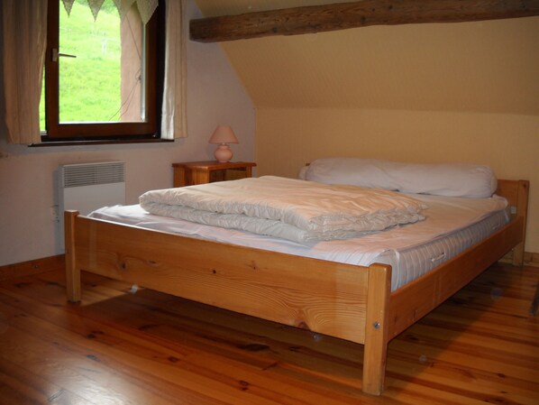 2 habitaciones, tabla de planchar con plancha y wifi gratis