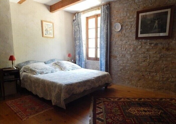 5 camere, ferro/asse da stiro, lenzuola