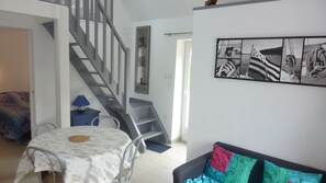 Interior - Small fisherman's cottage with enclosed garden 800 m from sandy beaches (Kerlouan)