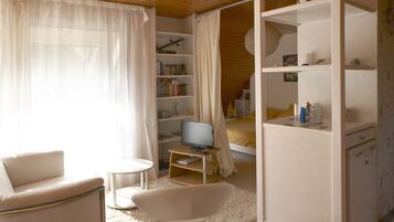 2 chambres, fer et planche à repasser, Wi-Fi gratuit, draps fournis