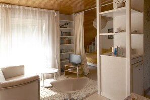 2 chambres, fer et planche à repasser, Wi-Fi gratuit, draps fournis