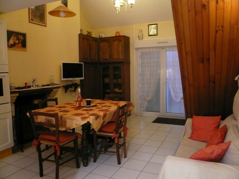 Small Corner For Sinners And Hikers, Calm Relaxation In The Country. - Loire Valley