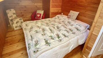 4 slaapkamers, een strijkplank/strijkijzer, wifi, beddengoed