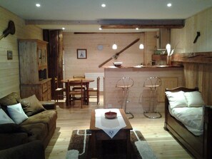 Interior - Typical apartment in a farmhouse (Saint-Véran)