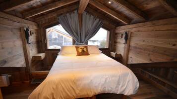 6 slaapkamers, een strijkplank/strijkijzer, wifi, beddengoed