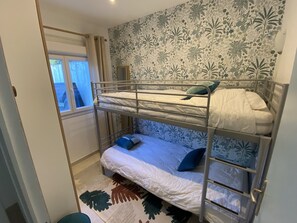 3 Schlafzimmer, Bügeleisen/Bügelbrett, Reisekinderbett, kostenloses WLAN