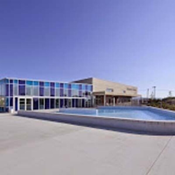 Pool - Real gîte converted from a ruin between narbonne and carcassonne. (Montbrun-des-Corbières)