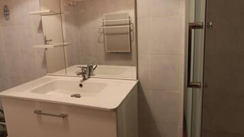 Een douche, een haardroger