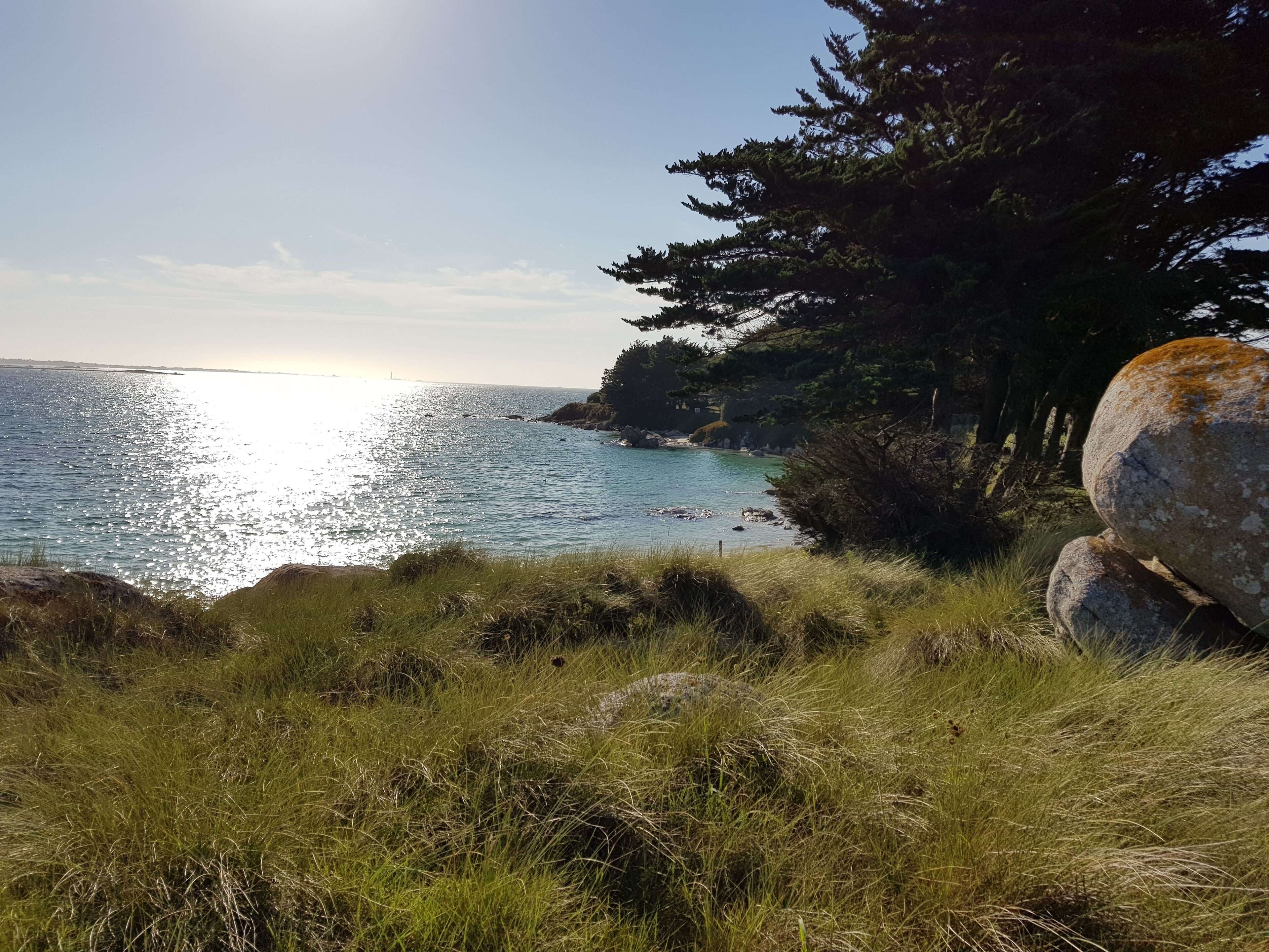 Una spiaggia nelle vicinanze