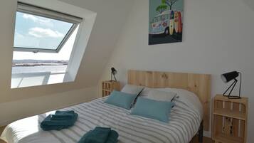 3 chambres, fer et planche à repasser, Wi-Fi gratuit, draps fournis