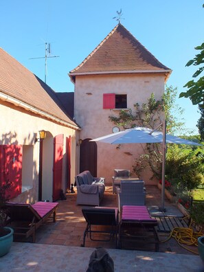 Terrace/patio - Perigordian style property (Saint-Pierre-d'Eyraud)