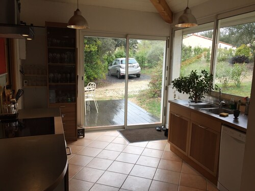 Large house for 15 to 20 people in the countryside near Montpellier