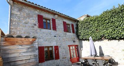 Country-style house close to shops