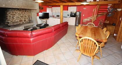 Country-style house close to shops