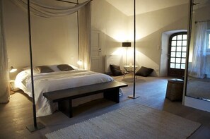 7 chambres, bureau, fer et planche à repasser, Wi-Fi gratuit