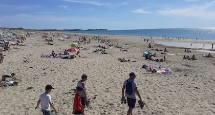 Villa Coudeville/plage (St-Martin-de-Bréhal), 2 chambres, à 30 m. de la plage
