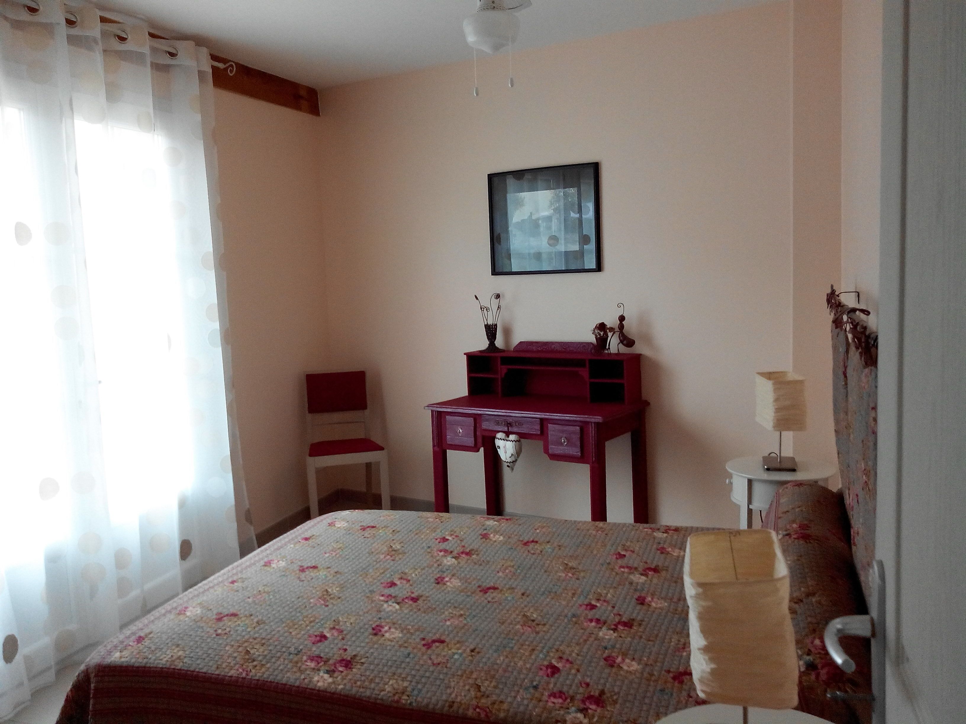 2 bedrooms, iron/ironing board, WiFi, wheelchair access