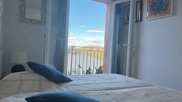 3 chambres, bureau, fer et planche Ă repasser, Wi-Fi gratuit