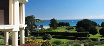 Exceptionnel duplex de 140 m² classé 4* face à la plage et au golf !