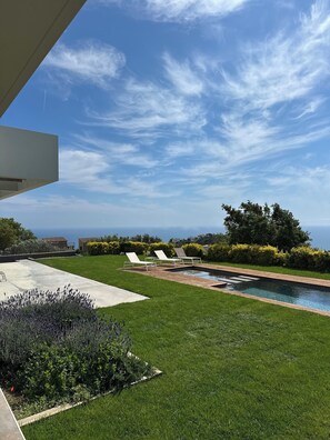 Pool -  5 bedrooms, 4 bathrooms, large garden, swimming pool with sea views (Begur)