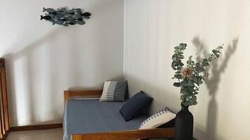 3 bedrooms, iron/ironing board, WiFi