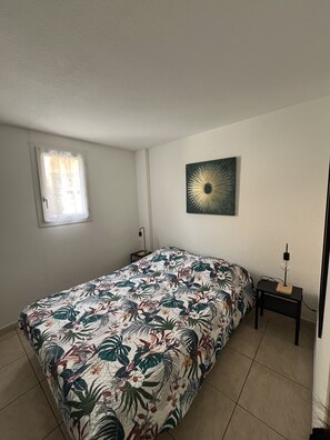 3 bedrooms, iron/ironing board, WiFi