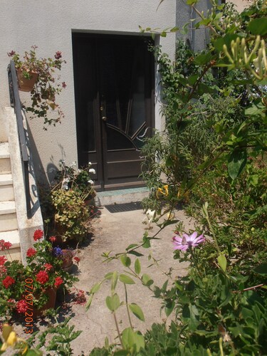 Rez de villa Charmant T2 Cargèse centre