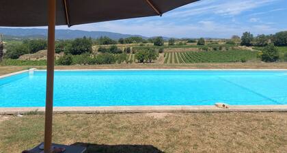 Private vacation home Luberon sud 8 pers swimming pool 15m on 4 ha so peacefull