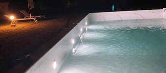 Propiedad agrícola con piscina de 15 m de largo, al pie de Lubéron