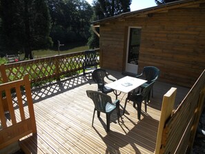 Outdoor dining - The cottage lake, lescure-jaoul (Lescure-Jaoul)