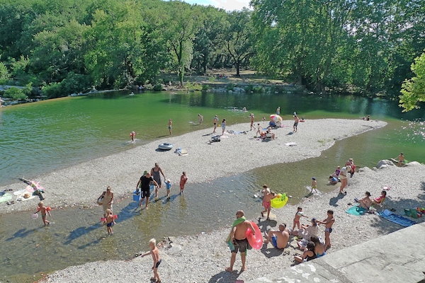 plage de Laroque