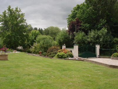 very beautiful house of 140m2 located in a private property