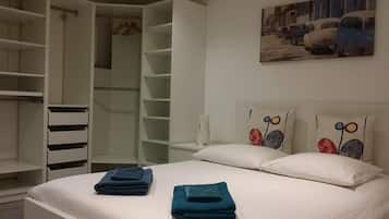 1 bedroom, iron/ironing board, free WiFi, bed sheets