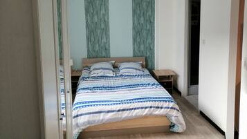 1 bedroom, iron/ironing board, WiFi, bed sheets