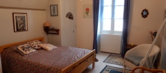 Colorful casa in una frazione a foglia