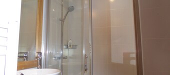 In La Clusaz, large, quiet, south-facing studio just 3 minutes' walk from the ski lifts.