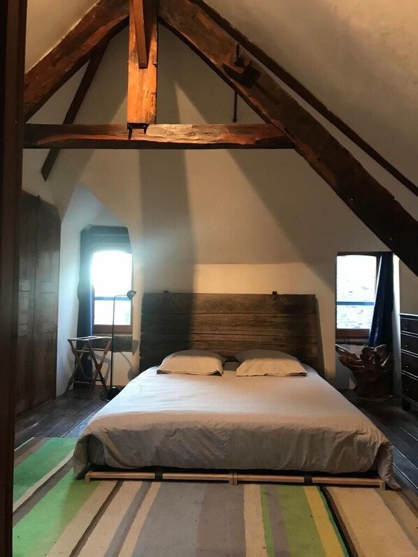 3 bedrooms, desk, travel crib, free WiFi - Charming Breton house in the heart of the Rance (Plouër-sur-Rance)