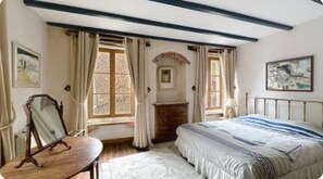 3 chambres, bureau, lit parapluie, Wi-Fi gratuit