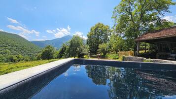 Outdoor pool, a heated pool