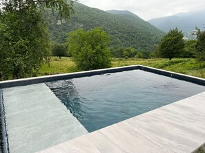 Outdoor pool, a heated pool - Fill up with nature ... in the Pyrenees! (Arbon)