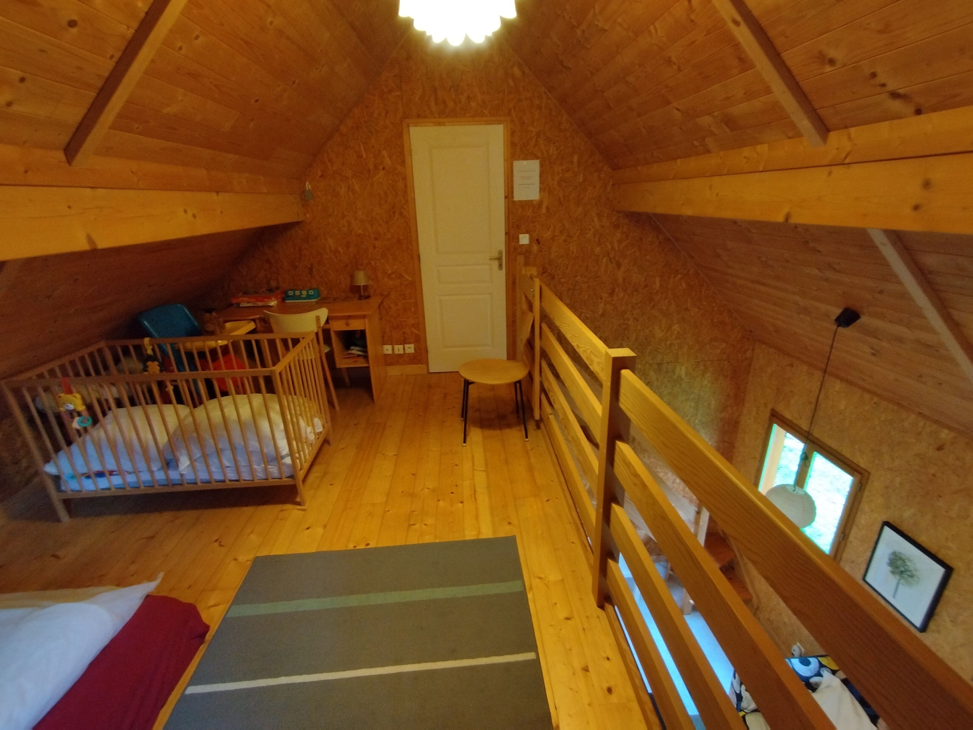 2 soverom, strykejern/-brett, reiseseng for barn og wi-fi