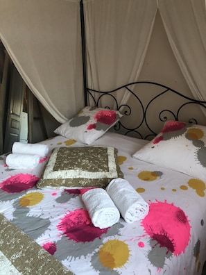 3 bedrooms, iron/ironing board, travel crib, free WiFi - Bright, cozy, air-conditioned, family Apt. 80M2, 3 bedrooms, private garage (Sérignan)