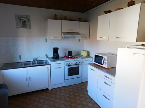 Rent gite in Ostheim, furnished on the 1st floor of an independent annex classified ***