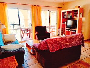 TV, DVD player, books, music library - Luxury Apartments-with sea view terrace, in the center and close to the beach. (Nerja)