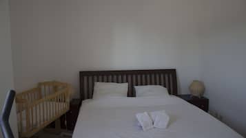 1 chambre, bureau, fer et planche Ă repasser, Wi-Fi gratuit